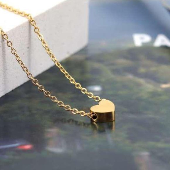 Jewelry - necklace